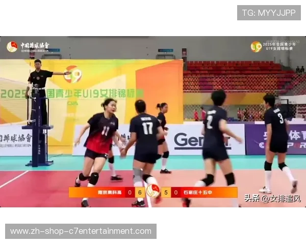 广州排球队配合默契创新高助力球队在全国赛场上崭露头角 广州排球队配合默契创新高助力球队在全国赛场上崭露头角